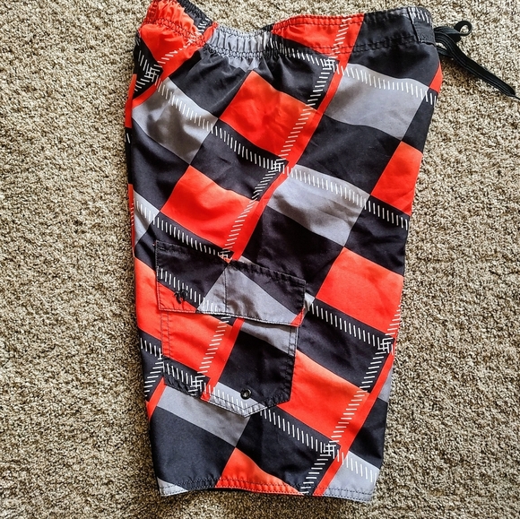 Hang Ten Large Swim Trunks! - Picture 2 of 6
